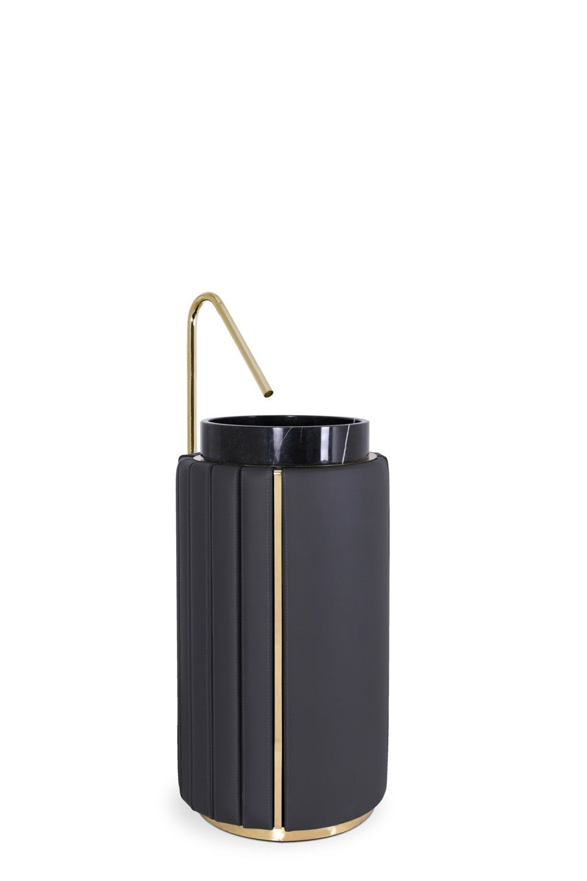 Dorothea Braby FREESTANDING